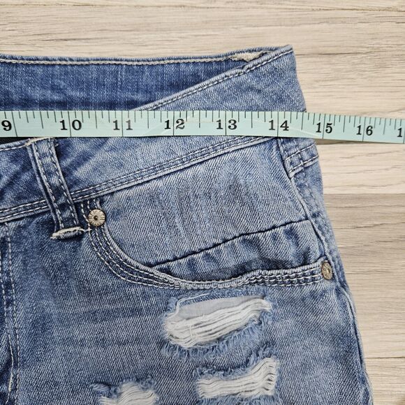 REWASH Wowens Juniors Blue Light Wash Distressed Cutoff Jean Shorts 7 - Picture 6 of 9